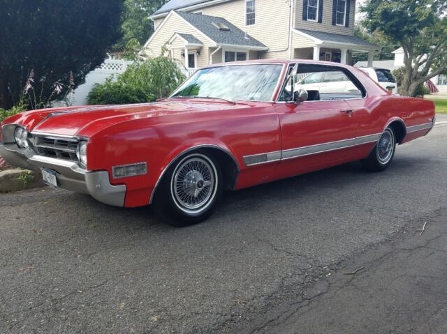 1966 Oldsmobile Starfire - photo 2