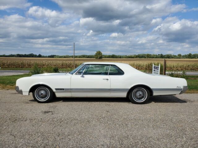 1966 Oldsmobile Starfire - photo 4