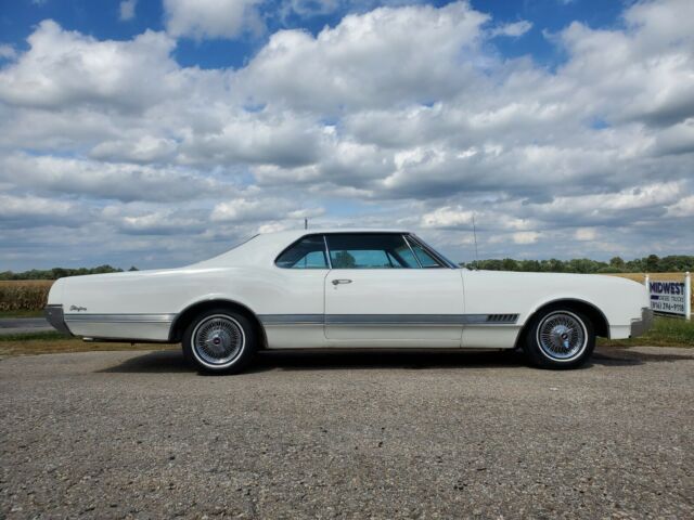 1966 Oldsmobile Starfire - photo 8