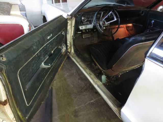 1966 Oldsmobile Toronado - photo 2