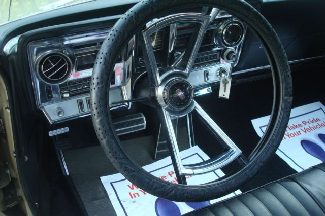 1966 Oldsmobile Toronado Deluxe - photo 6