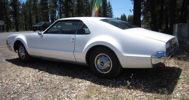 1966 Oldsmobile Toronado Deluxe - photo 3