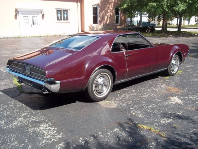 1966 Oldsmobile Toronado - photo 4