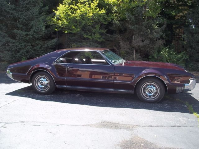 1966 Oldsmobile Toronado - photo 6