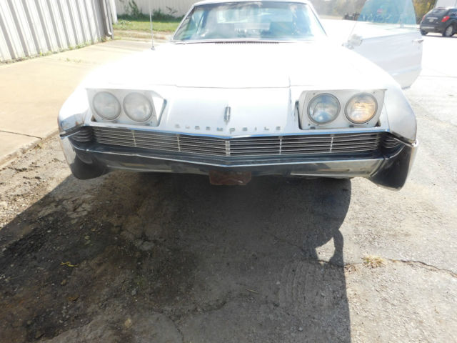 1966 Oldsmobile Toronado Base - photo 6