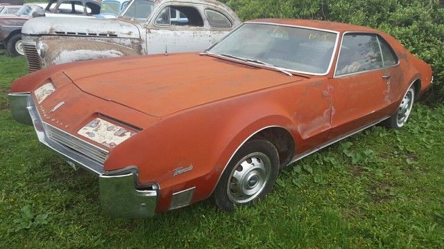 1966 Oldsmobile Toronado - photo 2