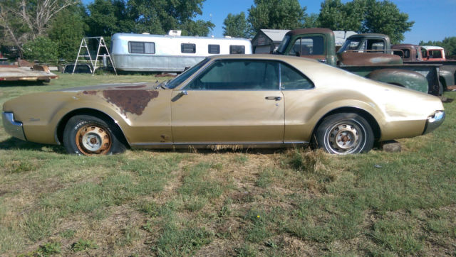 1966 Oldsmobile Toronado - photo 3