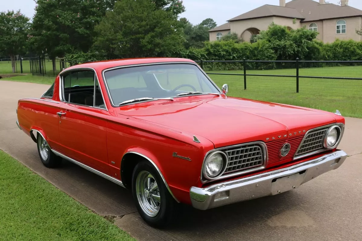 1966 Plymouth Barracuda Fastback Coupe, V-8 factory A/C, Automatic, bucket seats 1966 Plymouth Barracuda