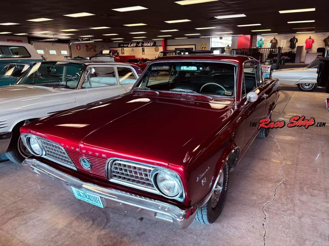 1966 Plymouth Barracuda – Fastback with 4-Speed 1966 Plymouth Barracuda