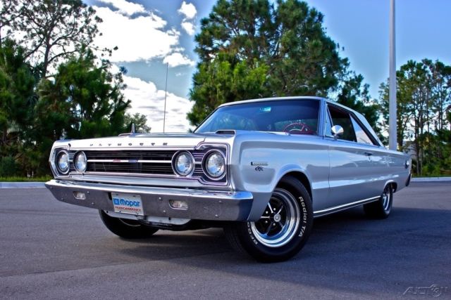 1966 Plymouth Satellite GTX Clone / 440 Mopar Performance V8 / Less than 500 MILES!!! - photo 7