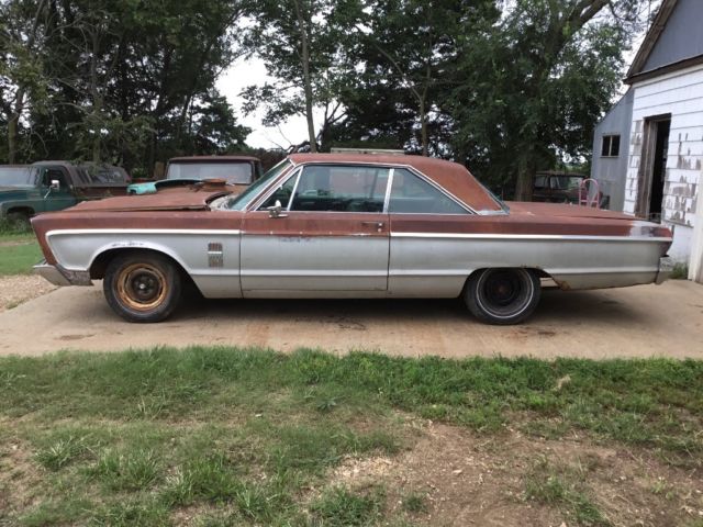 1966 Plymouth Fury 3 2 door hardtop 318 poly automatic 1966 Plymouth Fury