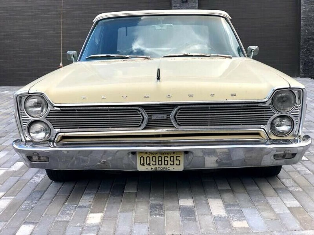1966 Plymouth Fury III - photo 2