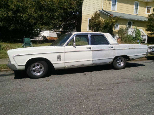 1966 Plymouth Fury III Classic Hot Rod Runs 318 HP Wide Great Ready for Restore! 1966 Plymouth Fury White/Red