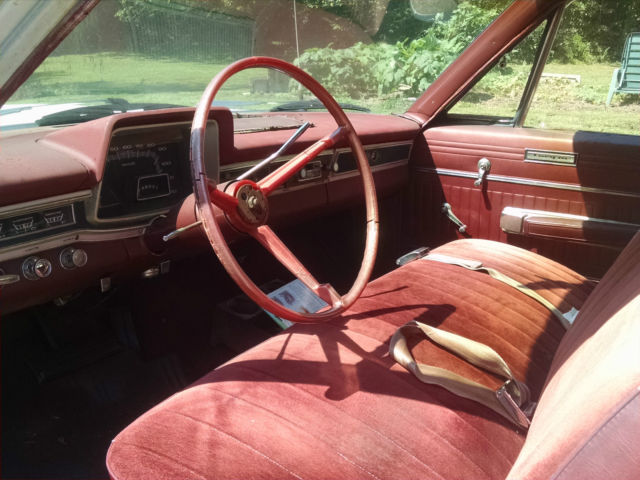 1966 Plymouth Fury White/Red - photo 6