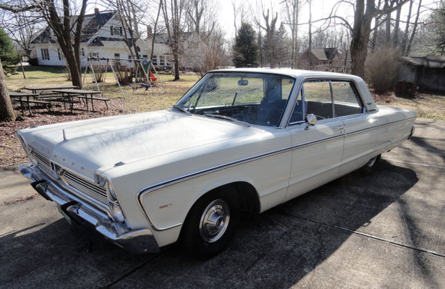 1966 Plymouth Fury - photo 2