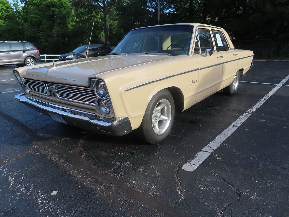 1966 Plymouth Fury - photo 2