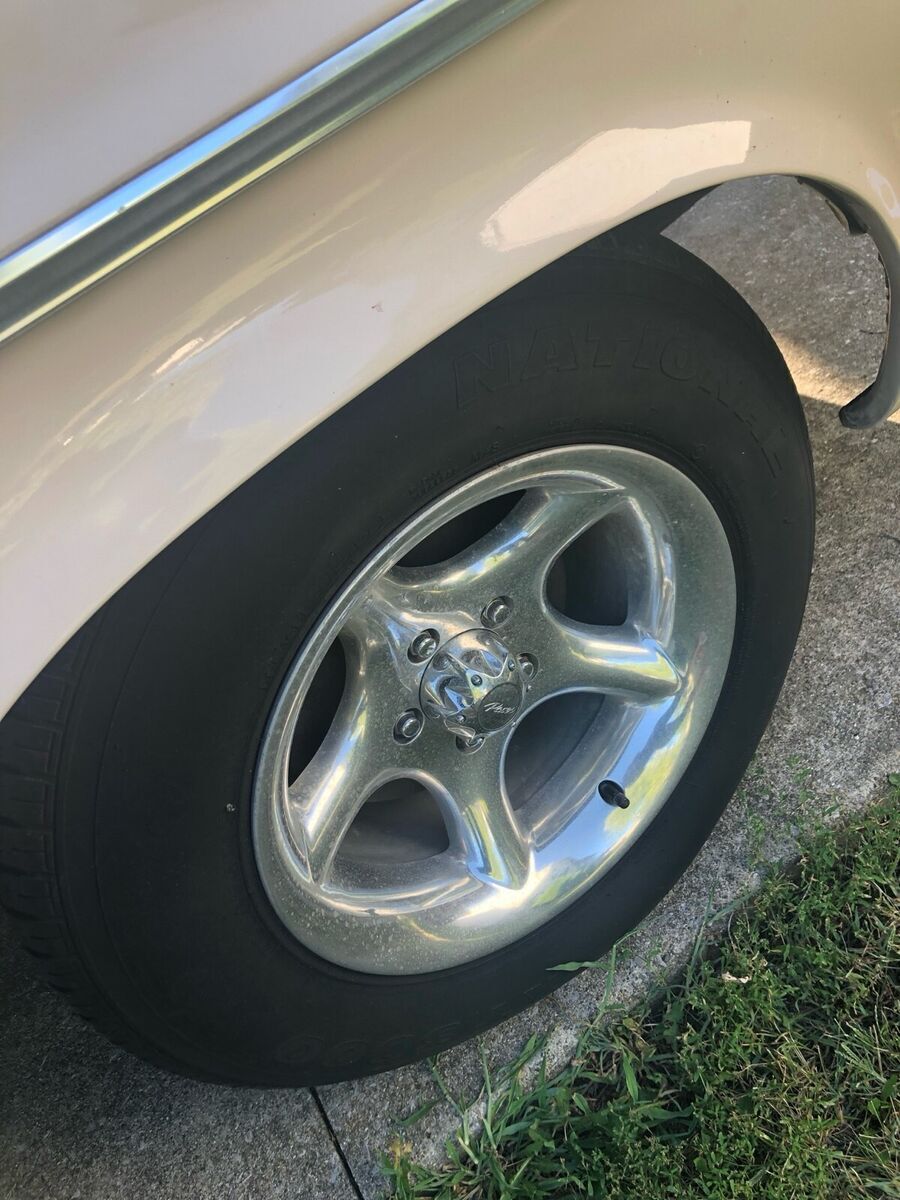 1966 Plymouth Fury - photo 4