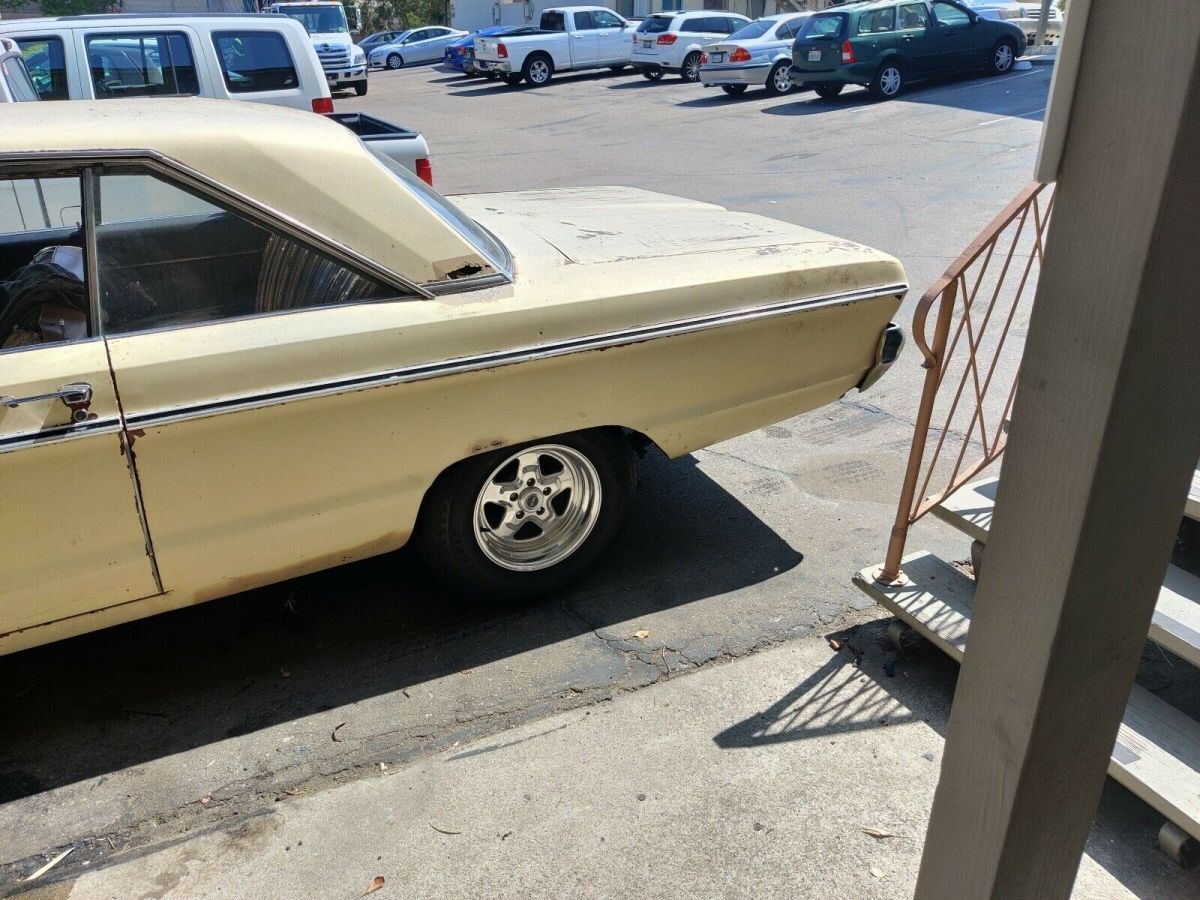 1966 Plymouth Fury 3 - photo 2