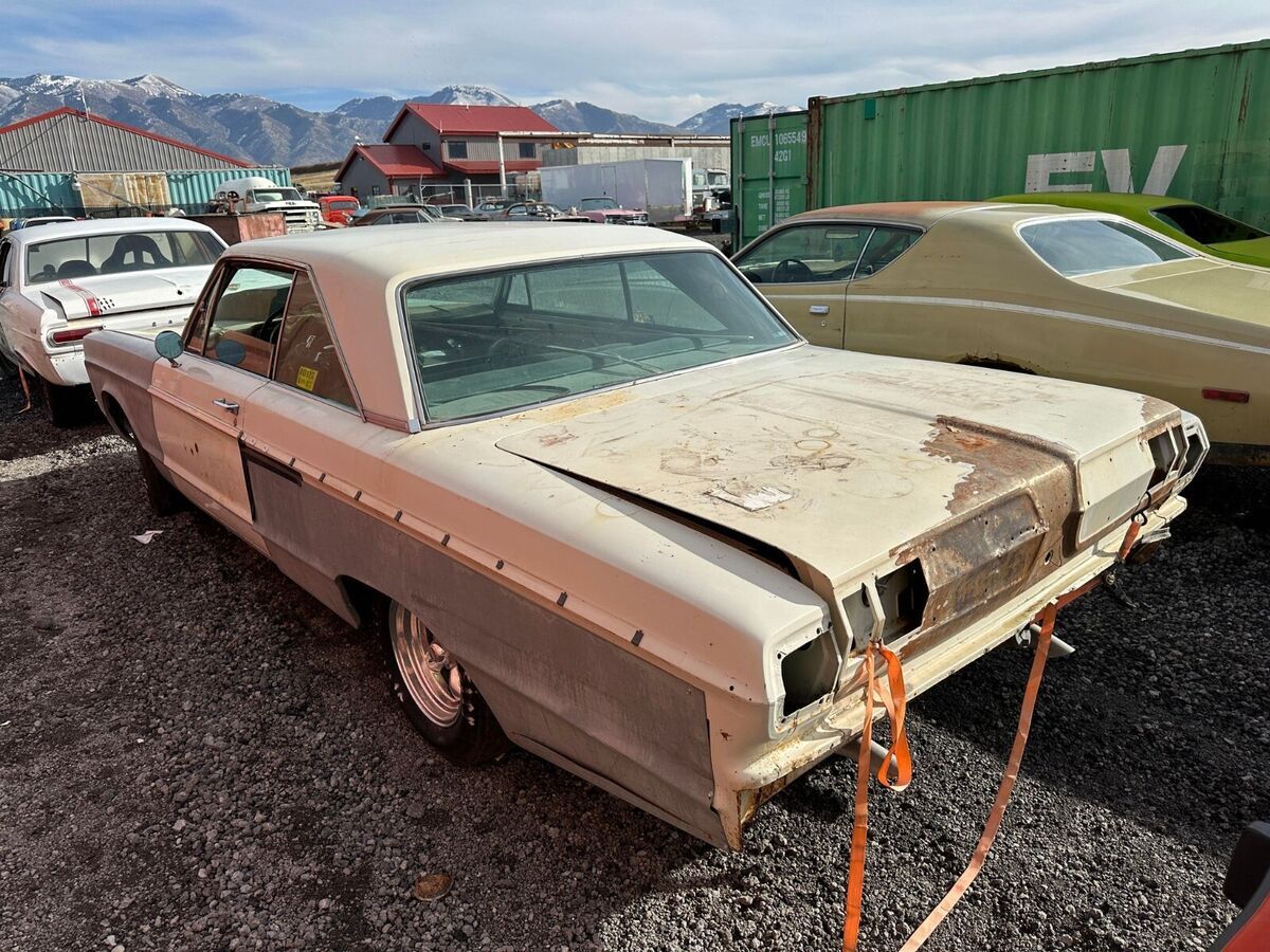 1966 Plymouth Fury - photo 3