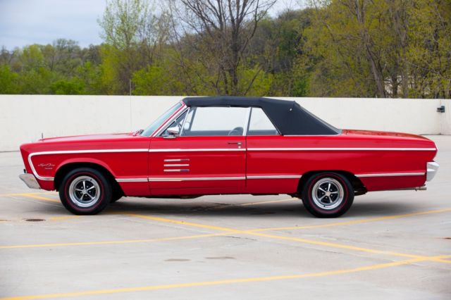 1966 Plymouth Fury - photo 2