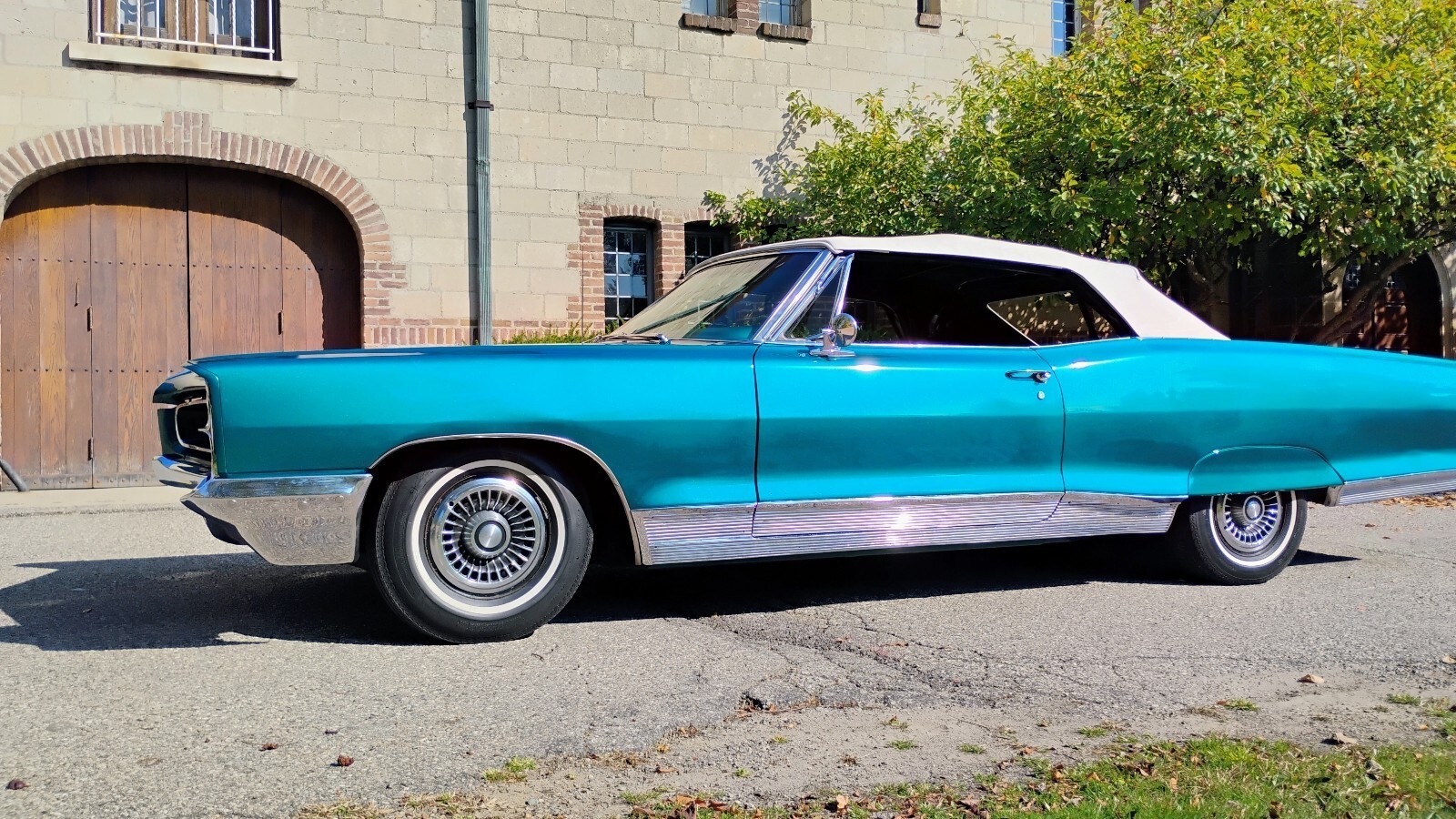 1966 Pontiac Bonneville original Marina turquoise leather / vinyl interior - photo 13