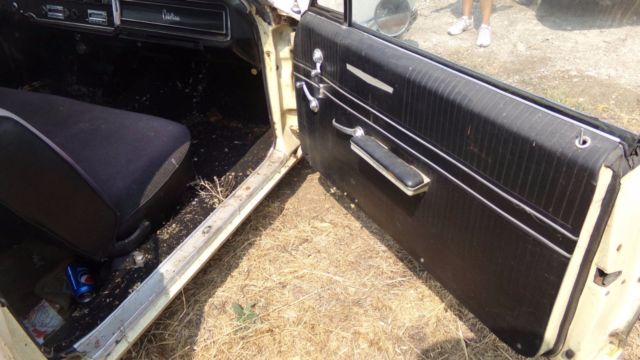 1966 Pontiac Catalina 2 DOOR HARD TOP**NO RESERVE** - photo 9