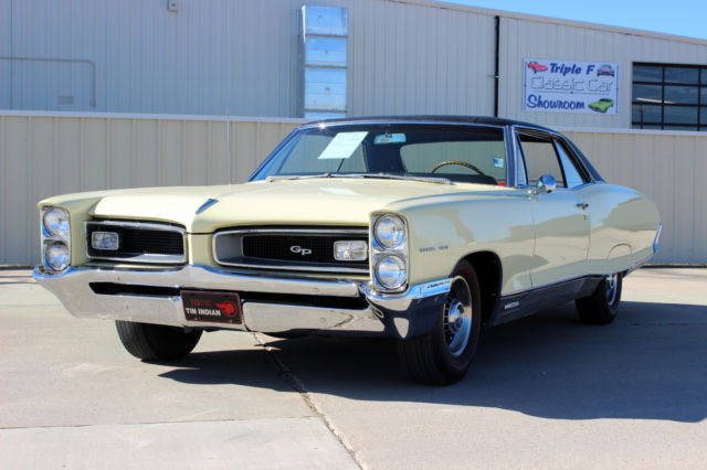 1966 Pontiac Grand Prix 389 with Tri-Power and an Automatic Transmission 1966 Pontiac Grand Prix