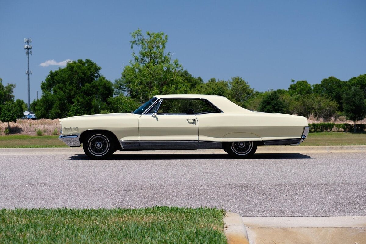 1966 Pontiac Grand Prix Restored - photo 2