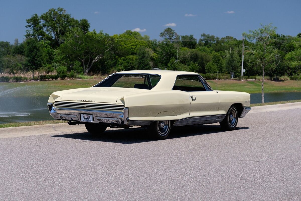 1966 Pontiac Grand Prix Restored - photo 6