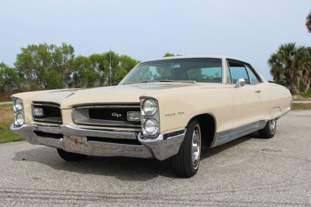 1966 Pontiac Grand Prix, Tri Power, low miles, restored. 1966 Pontiac Grand Prix