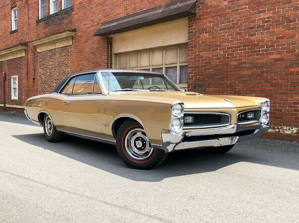 1966 Pontiac GTO 2 Dr hardtop 1966 Pontiac GTO