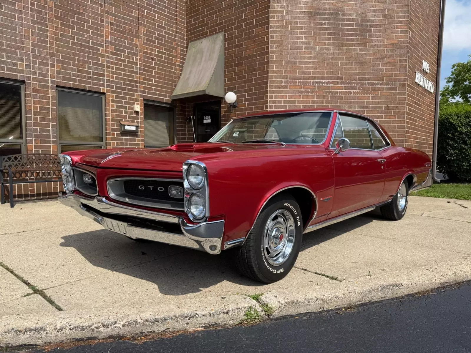 1966 Pontiac GTO 242 Vin Hard Top 389 3x2 Frame Off 1967 1966 Pontiac GTO - 3x2 - Frame Off