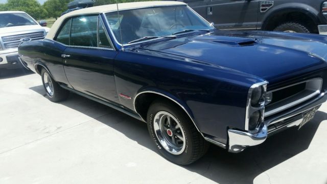 1966 Pontiac GTO 389 cu. 4 barrel 2 speed PHS Rejistered True 242 Vin. 1966 Pontiac GTO