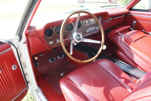 1966 Pontiac GTO RED - photo 10