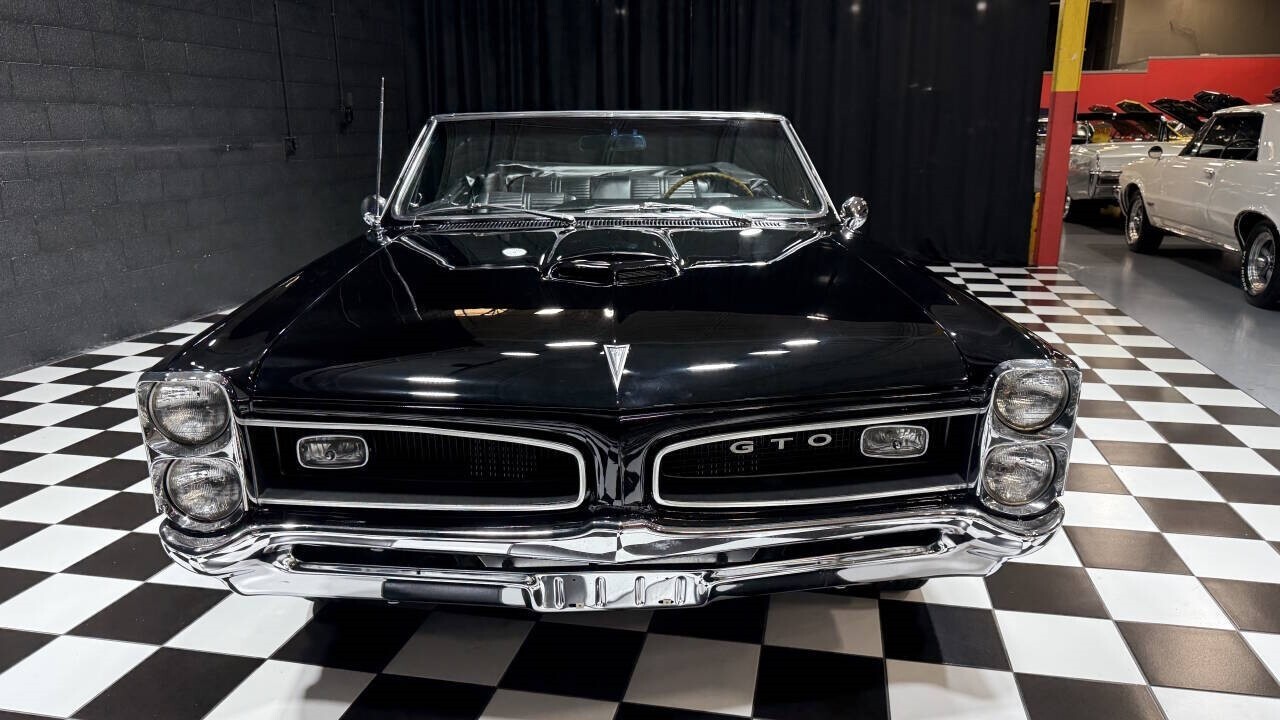 1966 Pontiac GTO 389cid 3x2bbl TRI POWER CONVERTIBLE AUTO REDLINES - photo 10