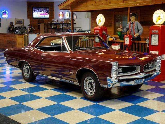1966 Pontiac GTO Period Correct 389 cui / 4 speed manual - photo 8