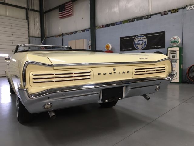 1966 Pontiac GTO Convertible - photo 3