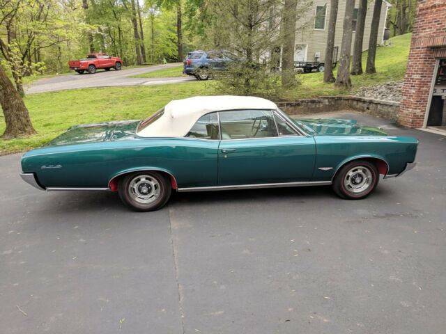 1966 Pontiac GTO Convertible - photo 2