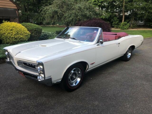 1966 PONTIAC GTO CONVERTIBLE WHITE/RED INT. 389V8 4/SPEED MATCH # 1966 Pontiac GTO --