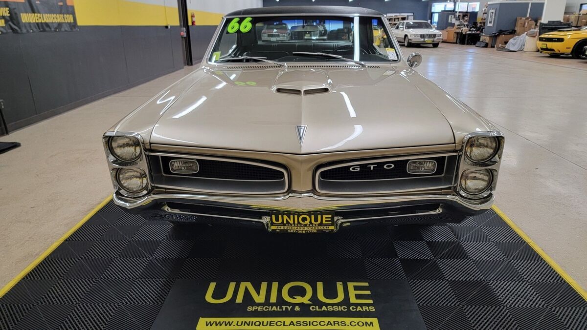 1966 Pontiac GTO 2dr Hardtop - photo 2