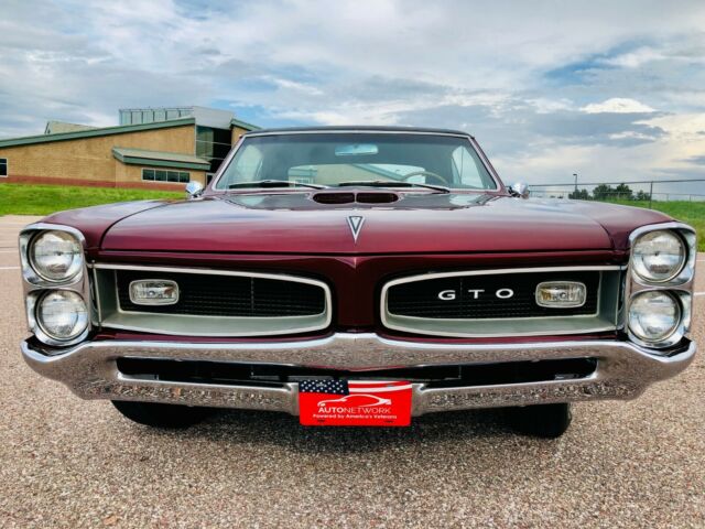 1966 Pontiac GTO Tri-Power - photo 2