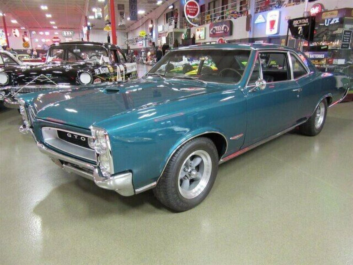 1966 Pontiac GTO Sports Coupe - photo 10