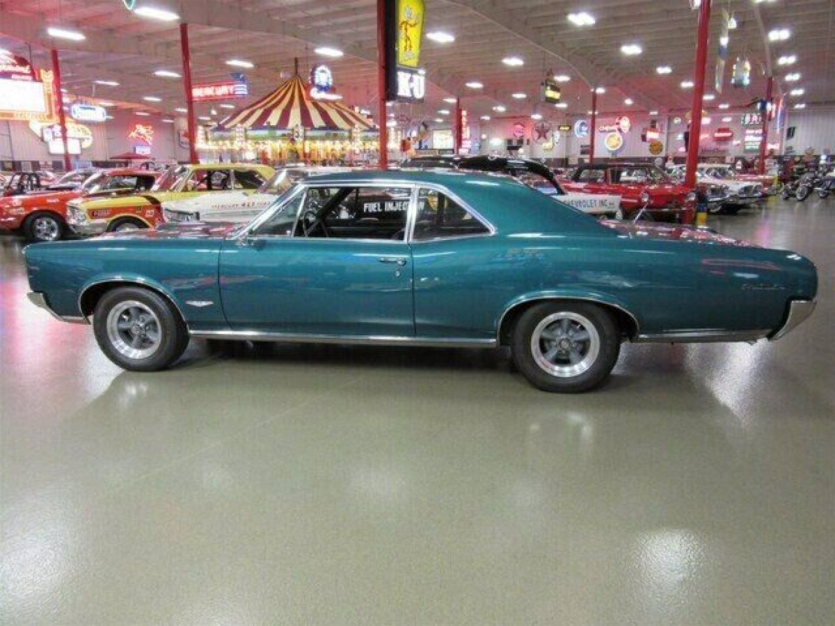 1966 Pontiac GTO Sports Coupe - photo 12