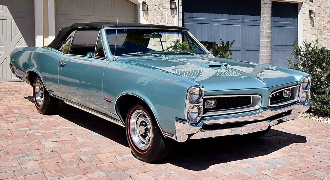 1966 Pontiac GTO Tri Power Convertible 4 Speed M21 Reef Turquoise 1966 Pontiac GTO Convertible 242 Tri Power