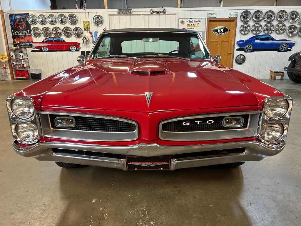1966 PONTIAC GTO - photo 2