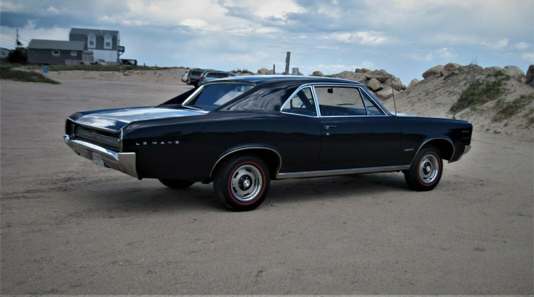 1966 Pontiac Le Mans Sports Coupe - photo 2