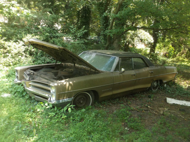 1966 Pontiac Starchief Executive 4-door Hdtp.Martinique Bronze,Black Vinyl top 1966 Pontiac Starchief Executive