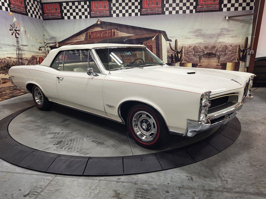 1966 Pontiac GTO 1 of 1 4 Speed White on White - photo 3