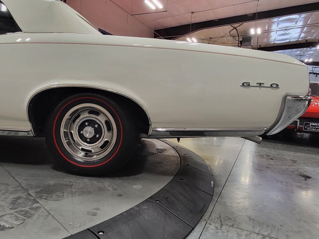 1966 Pontiac GTO 1 of 1 4 Speed White on White - photo 6