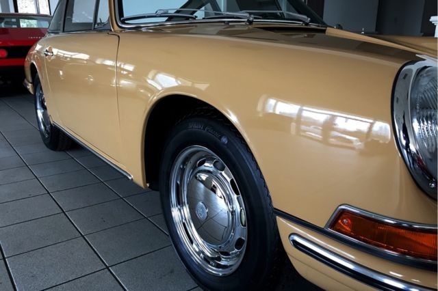 1966 Porsche 911 Sunroof Coupe - photo 12